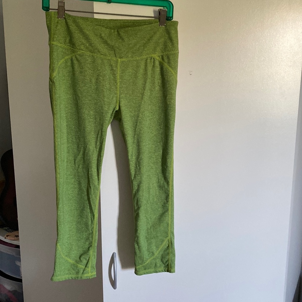 Medium Fabletics athletic leggings